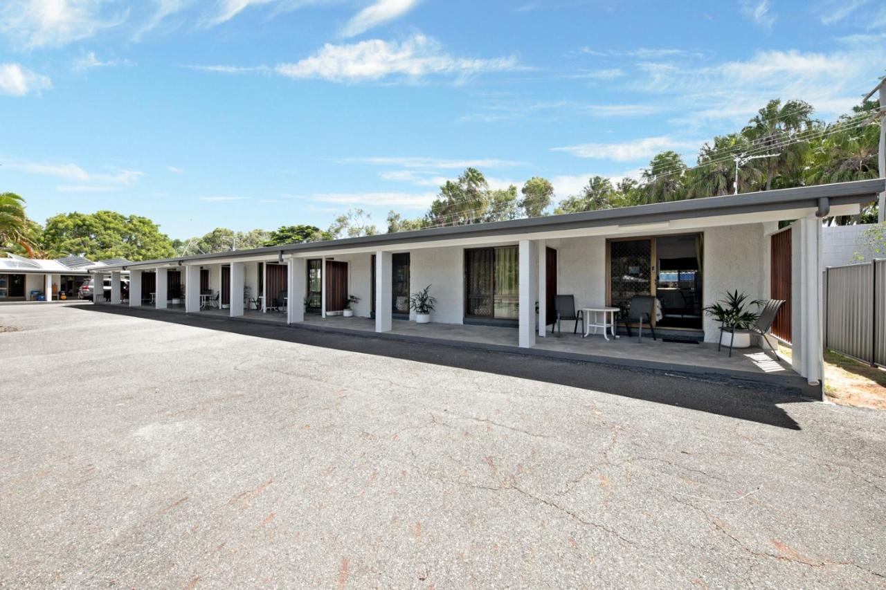 Kinka Palms Motel Yeppoon Exterior photo