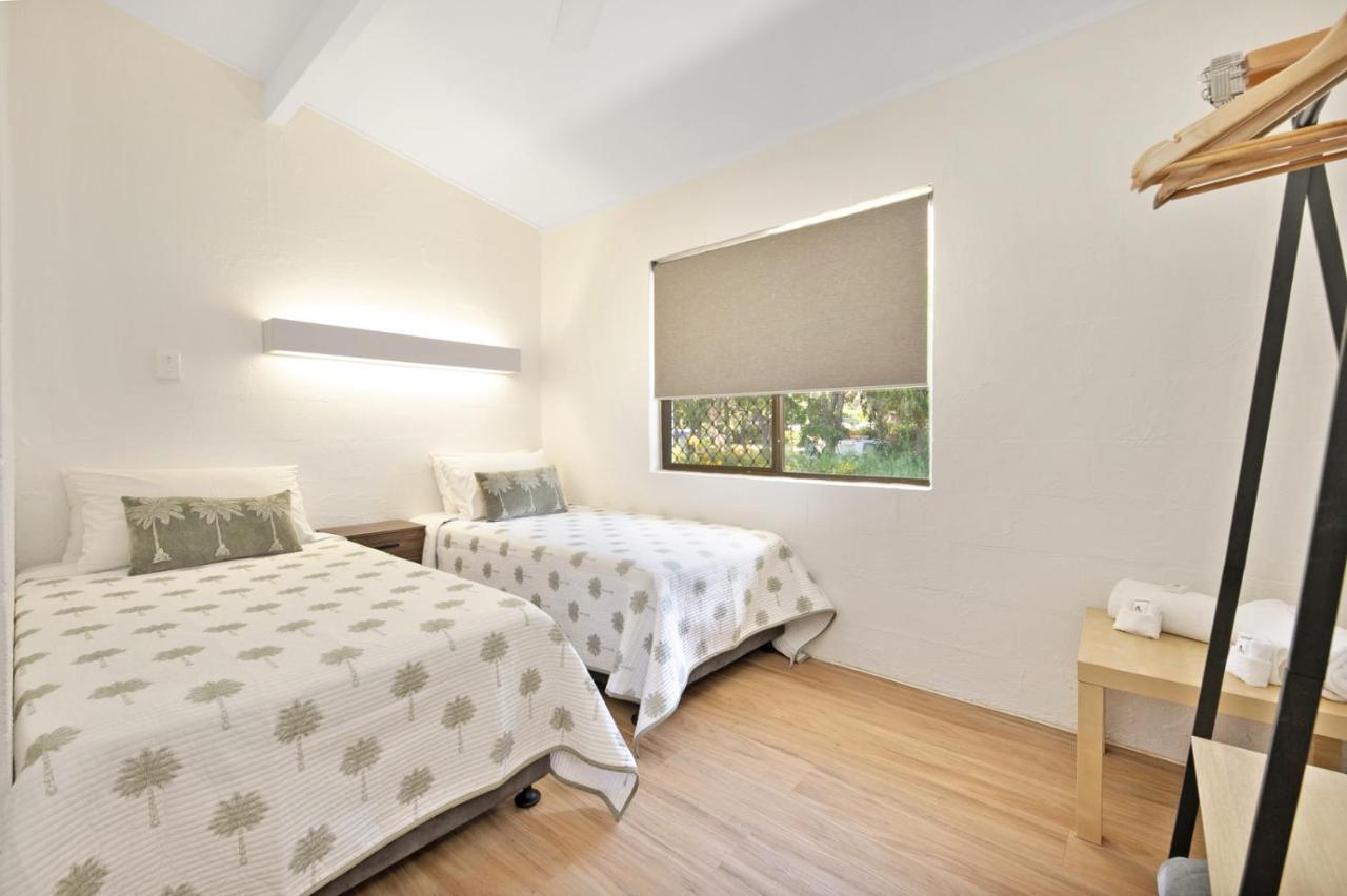 Kinka Palms Motel Yeppoon Exterior photo