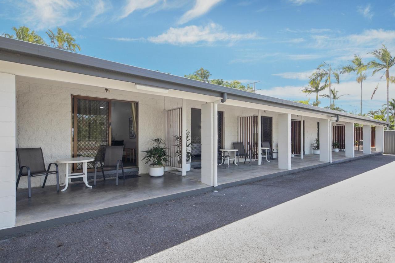 Kinka Palms Motel Yeppoon Exterior photo