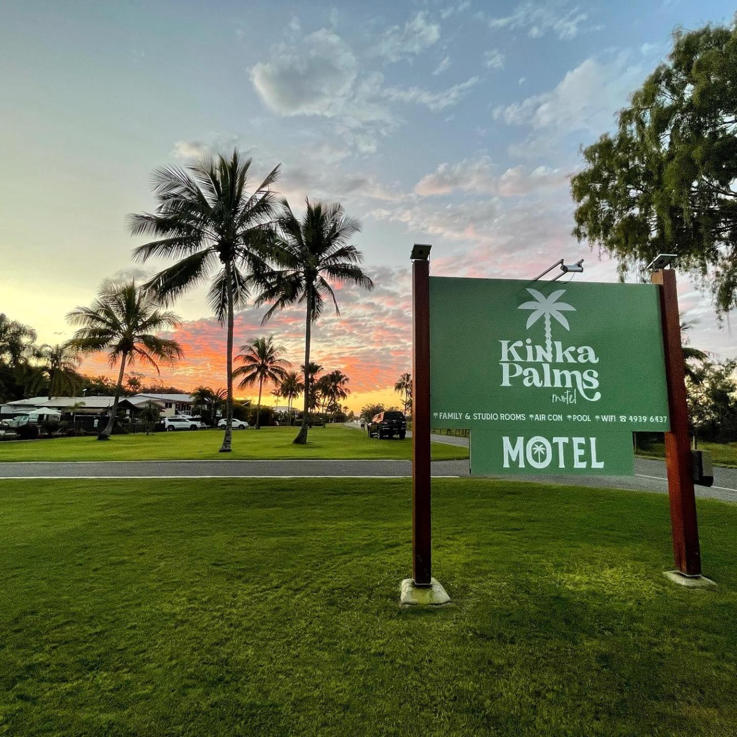 Kinka Palms Motel Yeppoon Exterior photo